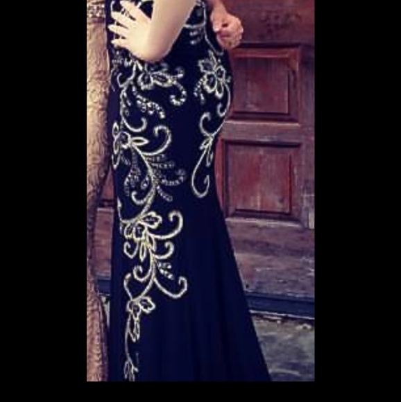 1920s/masquerade style black mermaid gown - Picture 4 of 4